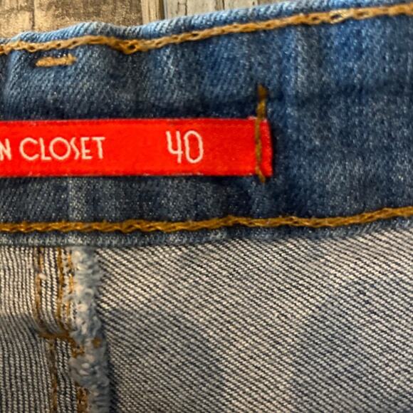 Y2K High Rise Denim Shorts Size 40 (US 8 -10) Distressed Peek A Boo Pockets 90s - Picture 4 of 11